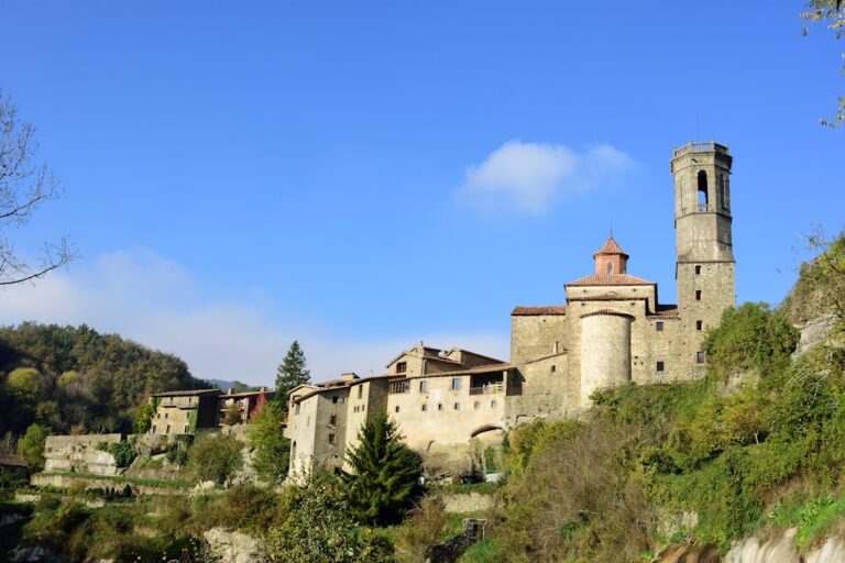 Top 10 villages m di Toscane travel tourism landmark